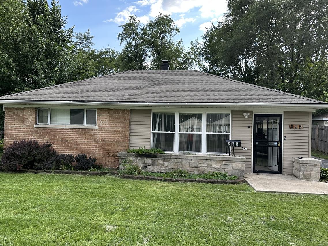 205 Mantua St., Park Forest, IL 60466