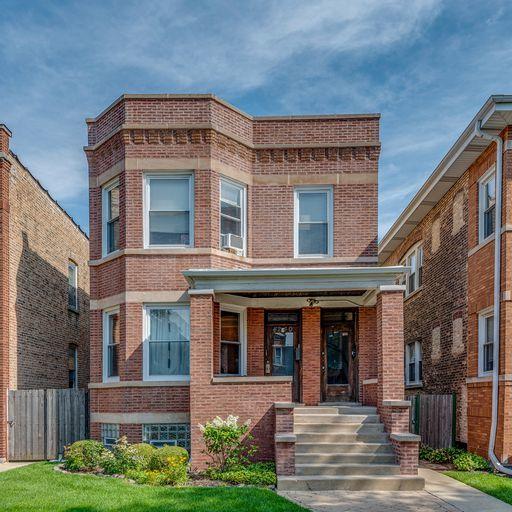 4240 W Melrose St., Chicago, IL 60641