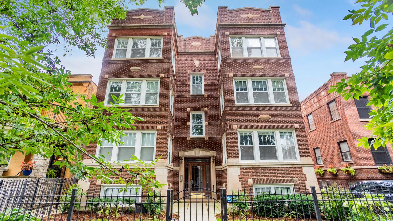 4436 N Campbell Ave. #3N, Chicago, IL 60625