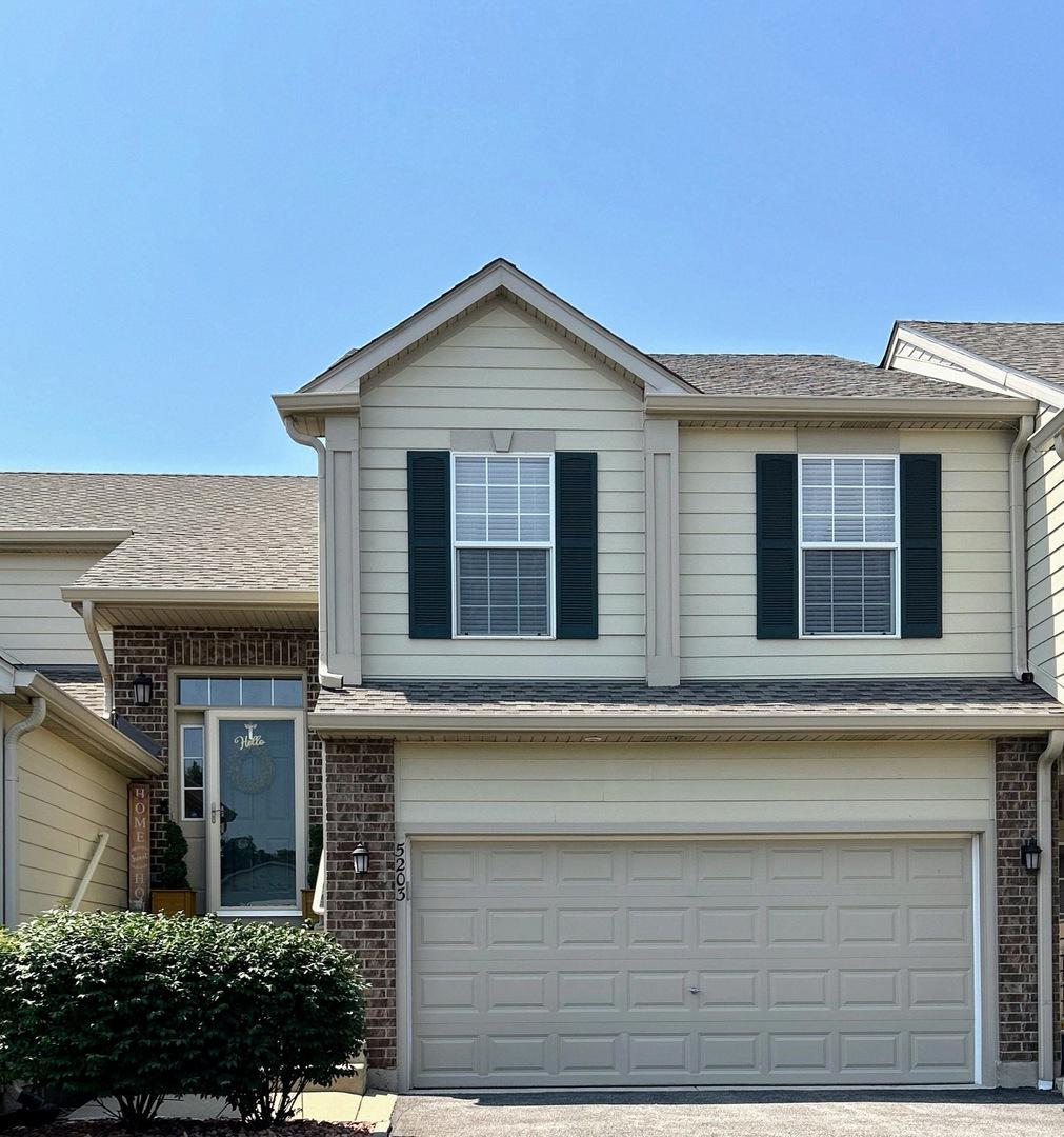 5203 Glenbrook Tr., Mchenry, IL 60050