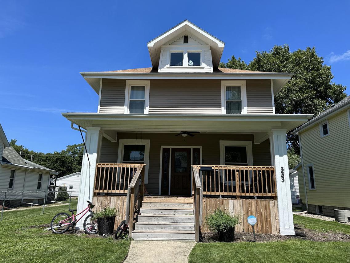 333 W Orleans St., Paxton, IL 60957