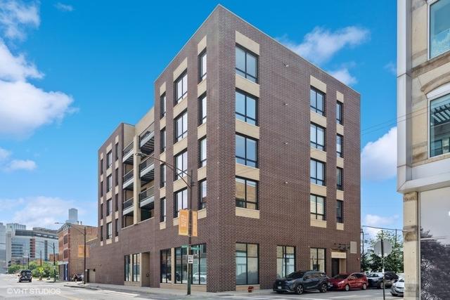 680 N Milwaukee Ave. #301, Chicago, IL 60642