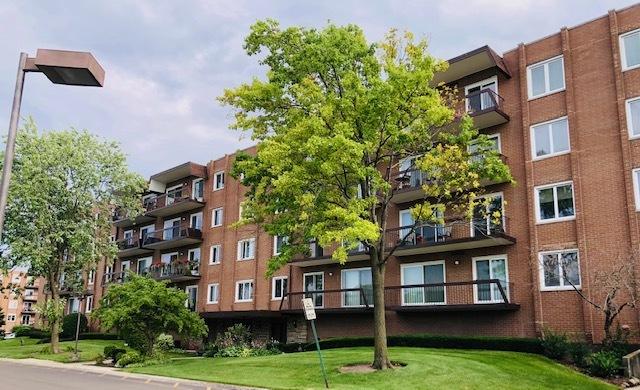 8001 W Courte Dr. #409, Niles, IL 60714