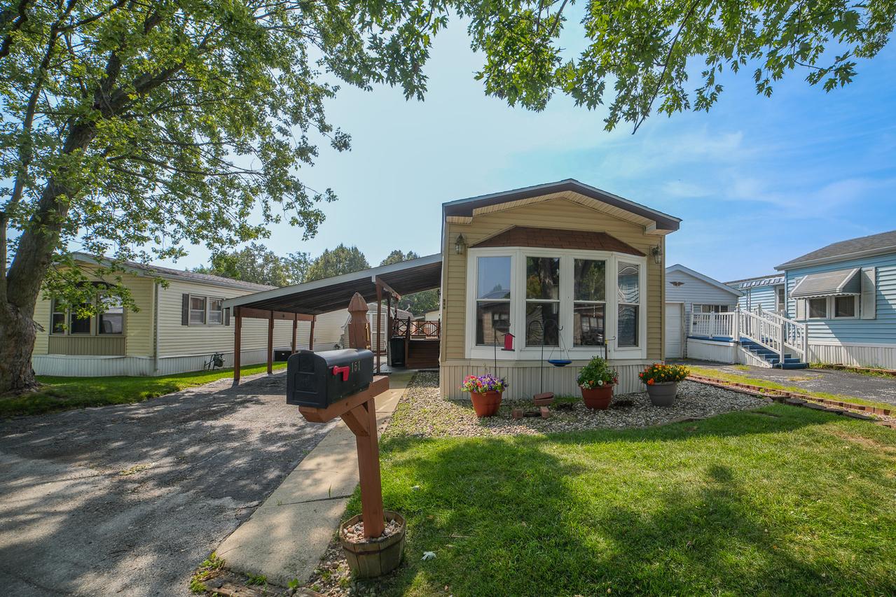 151 Maple Ln., Manteno, IL 60950