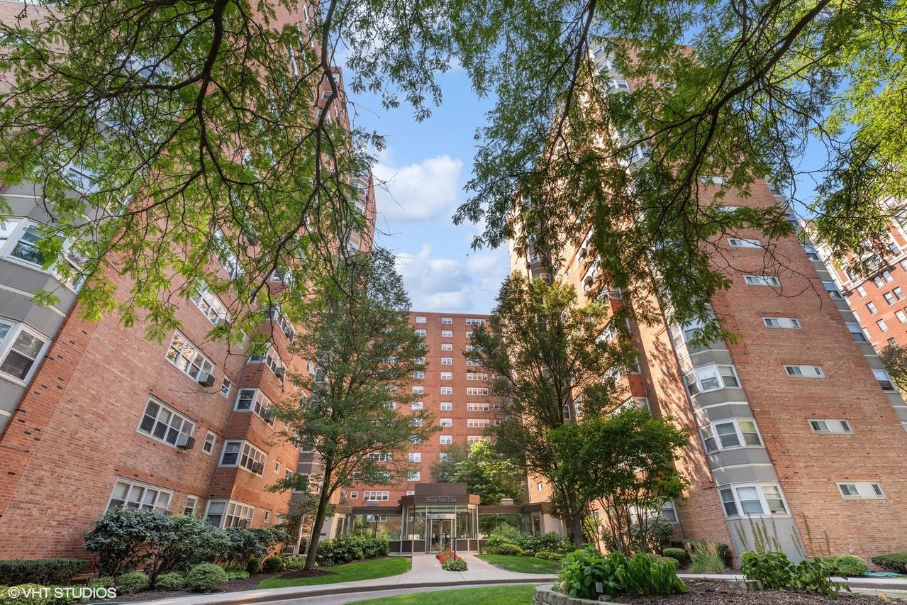 4960 N Marine Dr. #611, Chicago, IL 60640