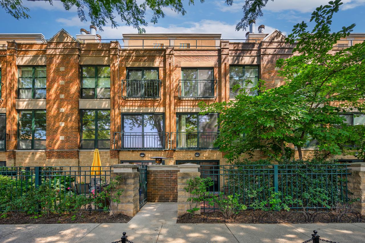2501 N Wayne Ave. #4, Chicago, IL 60614