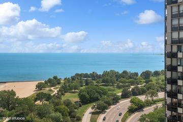 5701 N Sheridan Rd. #24E, Chicago, IL 60660