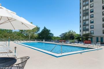5701 N Sheridan Rd. #24E, Chicago, IL 60660