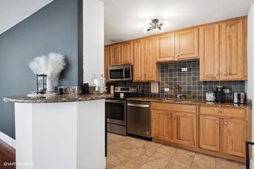 5701 N Sheridan Rd. #24E, Chicago, IL 60660
