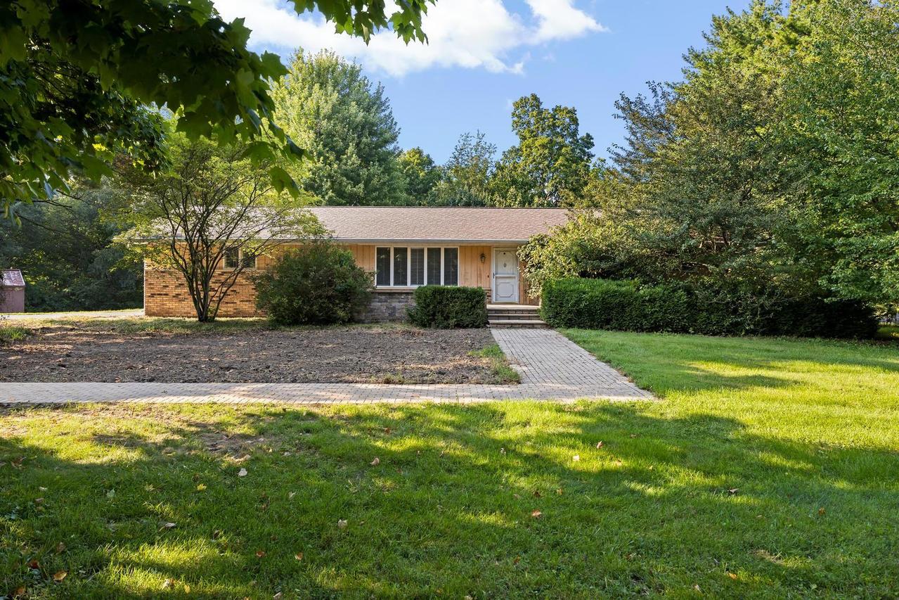 1562 Sugar Hill Ln., Congerville, IL 61729