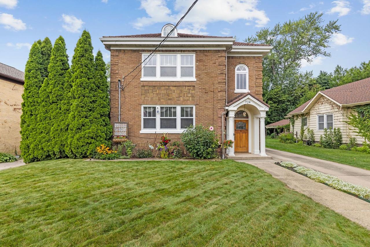 724 N Highland Ave., Rockford, IL 61107