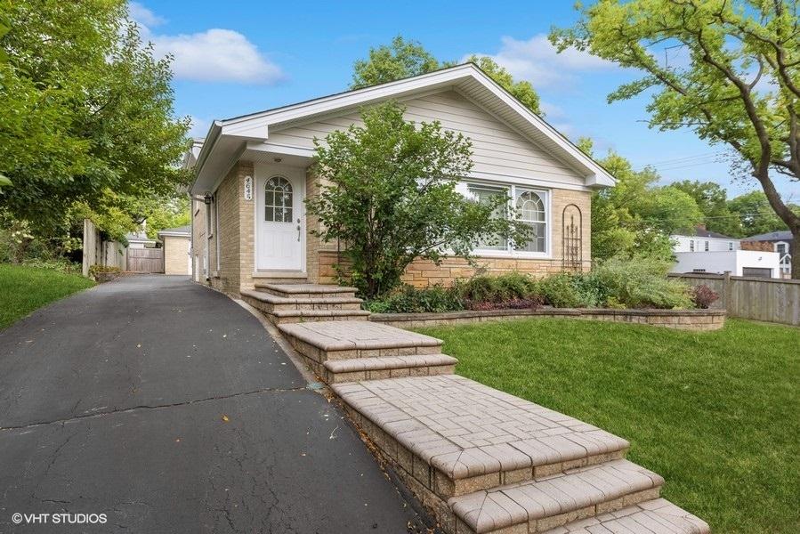 4645 Central Ave., Western Springs, IL 60558
