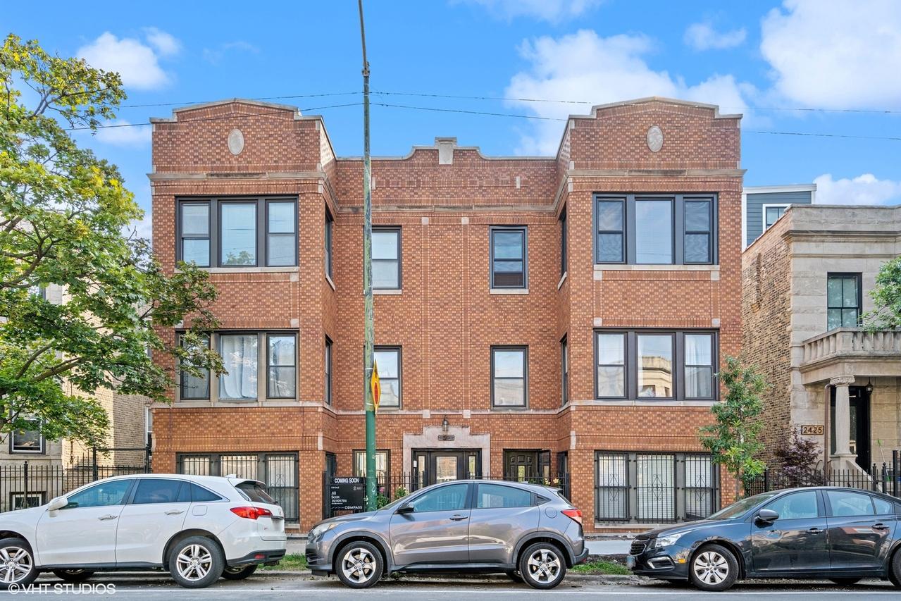 2431 N California Ave. #2N, Chicago, IL 60647
