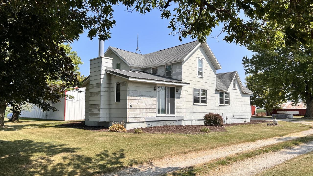 23160 Carroll Rd., Morrison, IL 61270