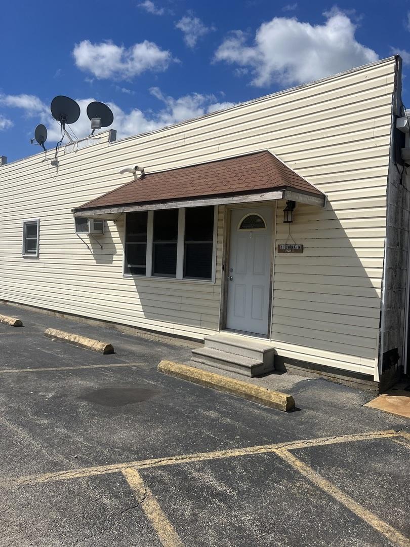 110 W Main St., Royal, IL 61871
