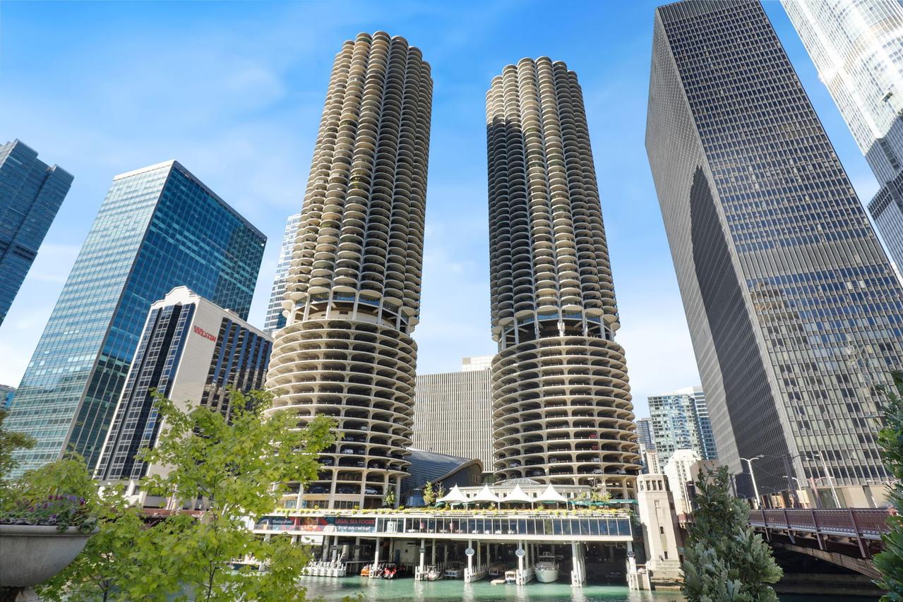 300 N State St. #4135, Chicago, IL 60654