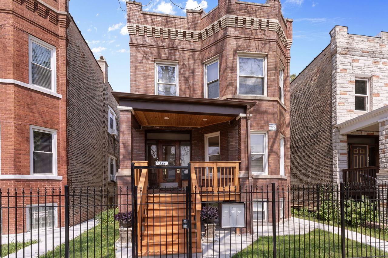 4322 W Kamerling Ave., Chicago, IL 60651