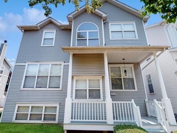 4226 N Kolmar Ave., Chicago, IL 60641