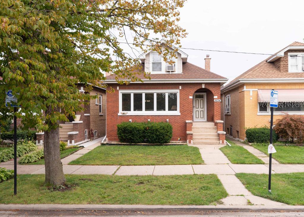 5624 W Henderson St., Chicago, IL 60634