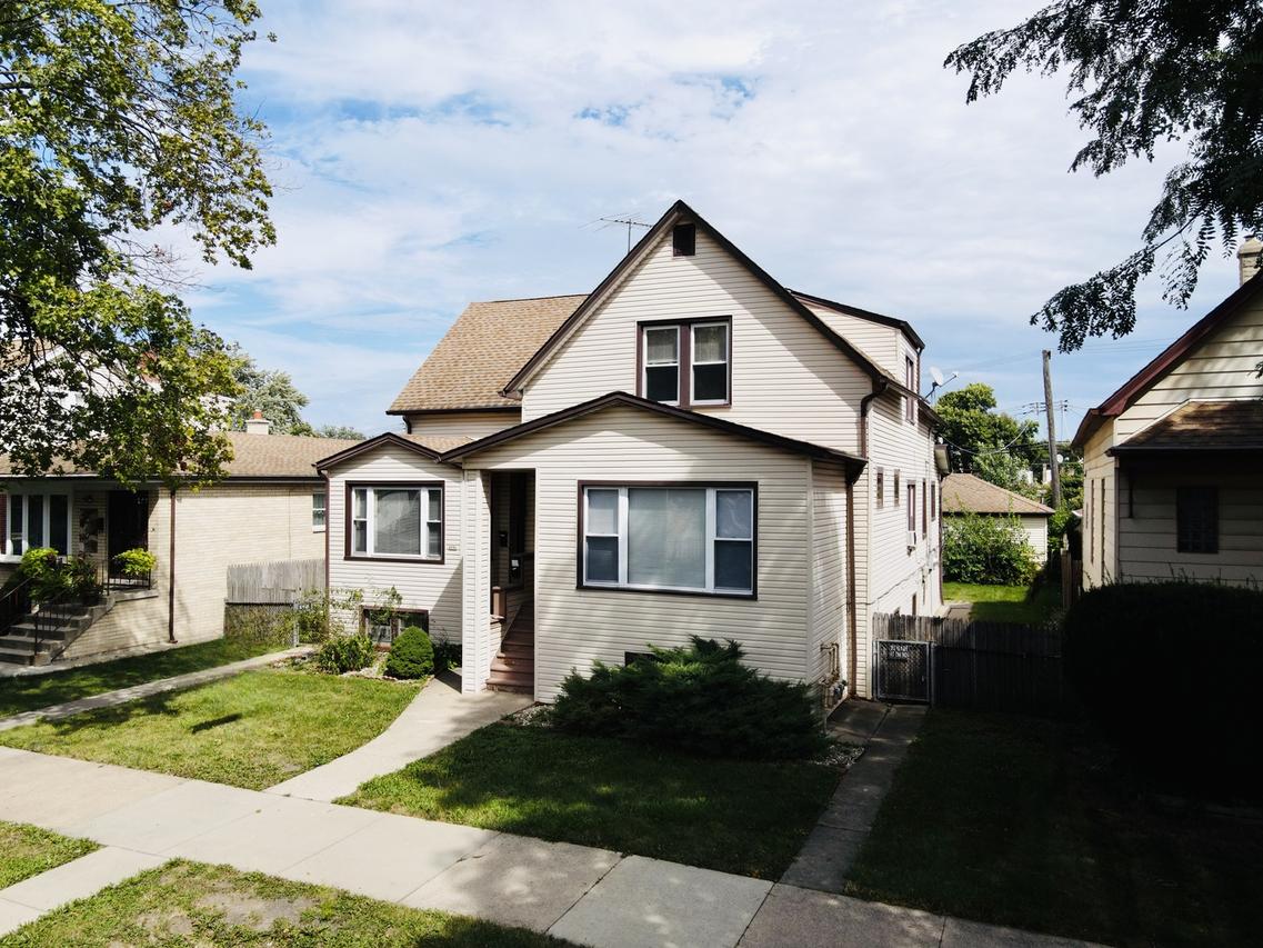 4031 N Meade Ave., Chicago, IL 60634