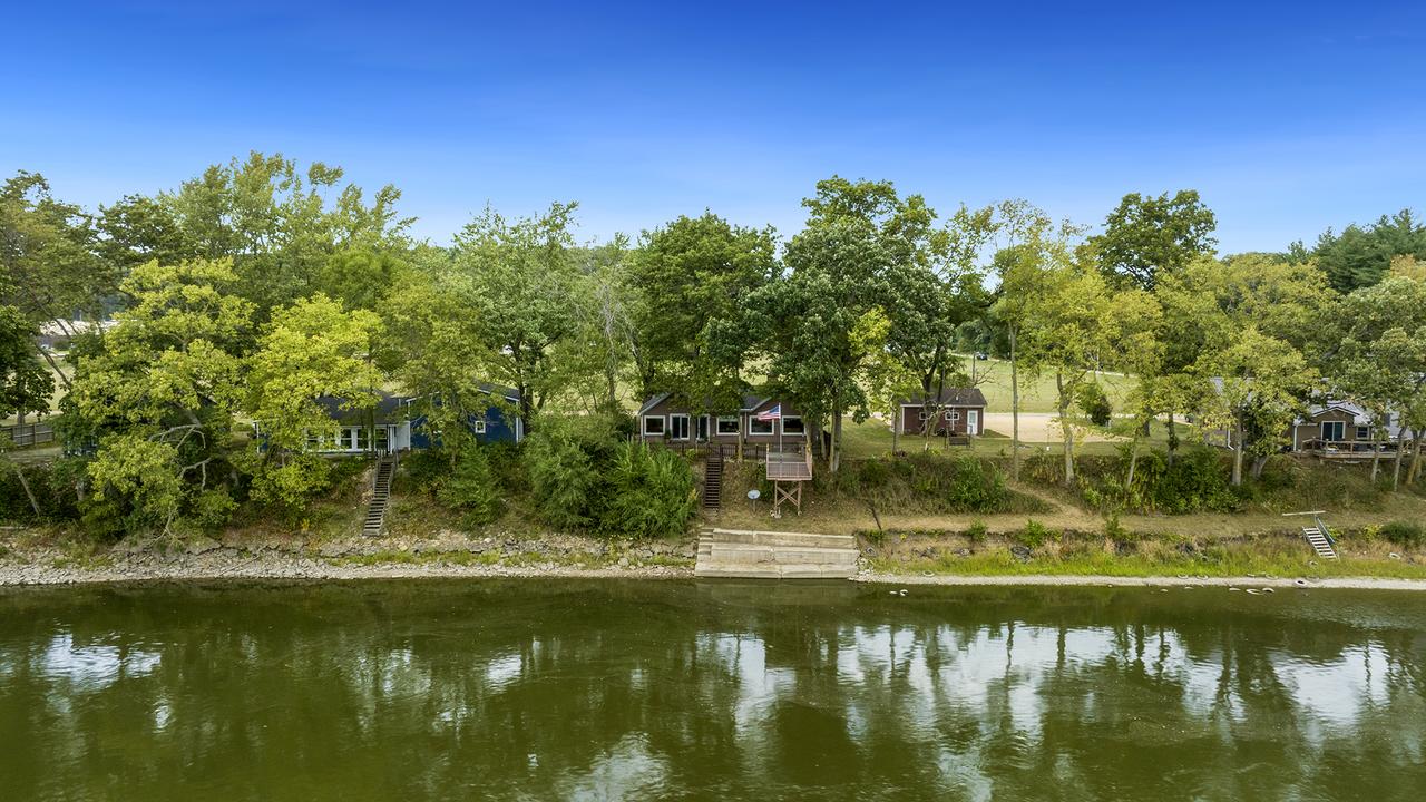 2607 S Snyder Rd., Oregon, IL 61061