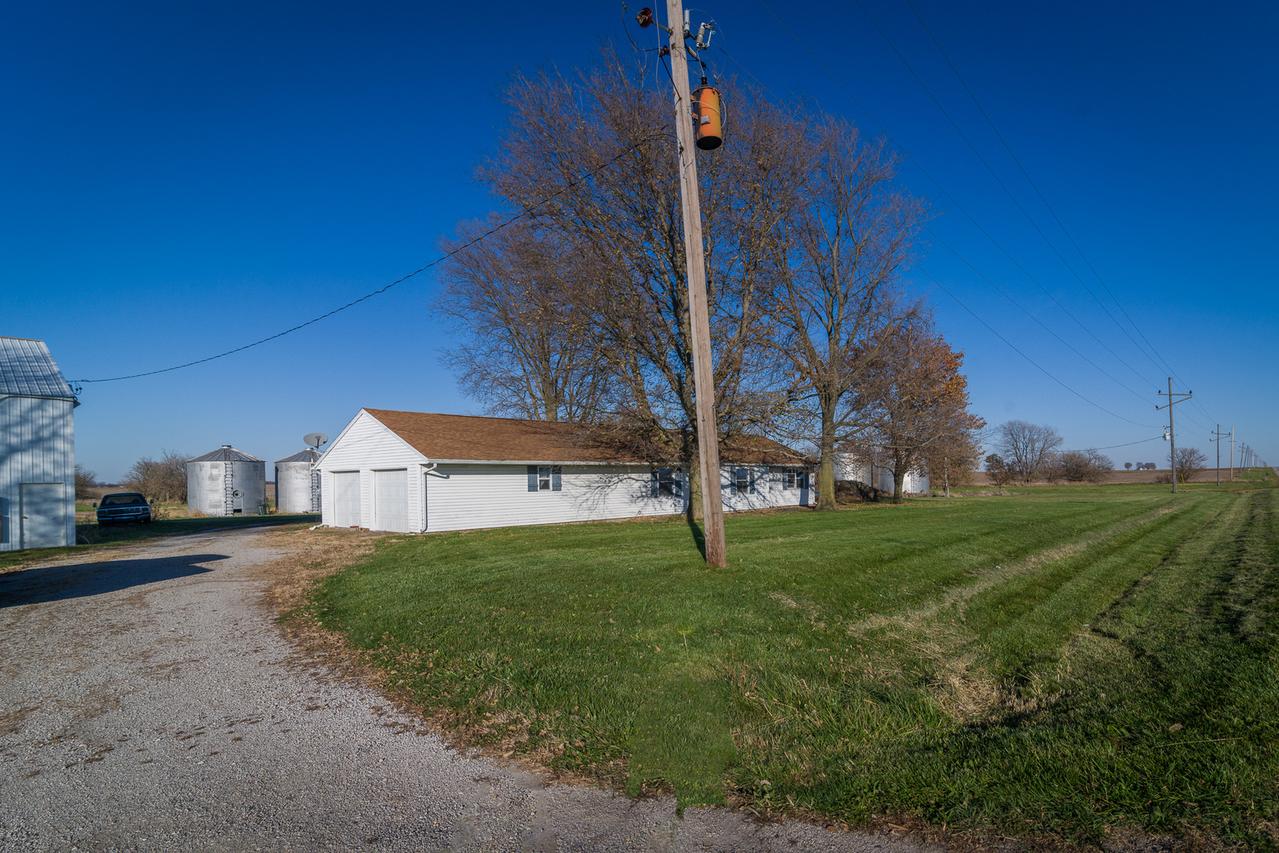 1874 State Route 10 Hwy., Beason, IL 62512