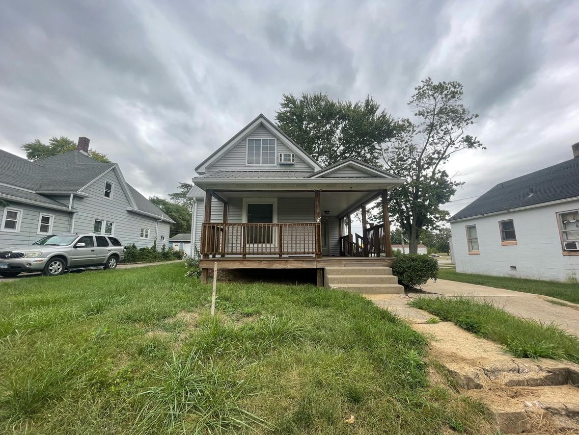 7 Nicklas Ave., Danville, IL 61832
