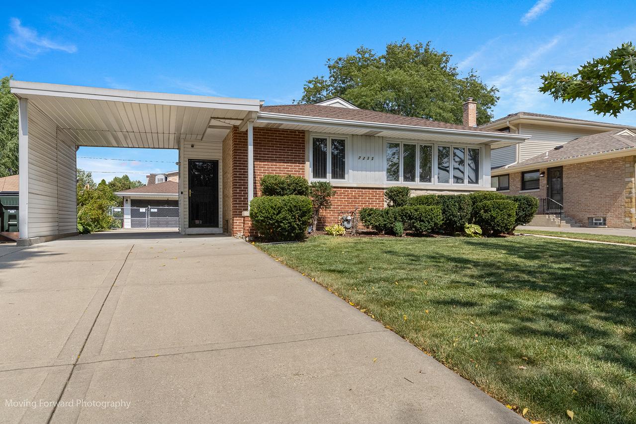 7232 W Lill Ct., Niles, IL 60714