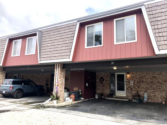 10 Cour De La Reine, Palos Hills, IL 60465