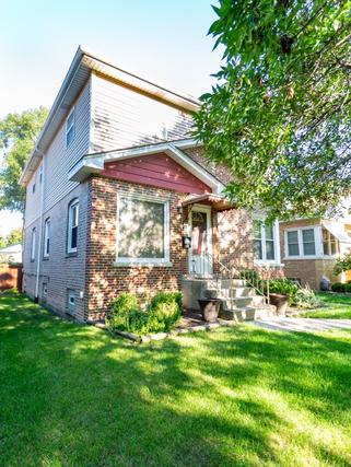 10027 S Maplewood Ave., Chicago, IL 60655