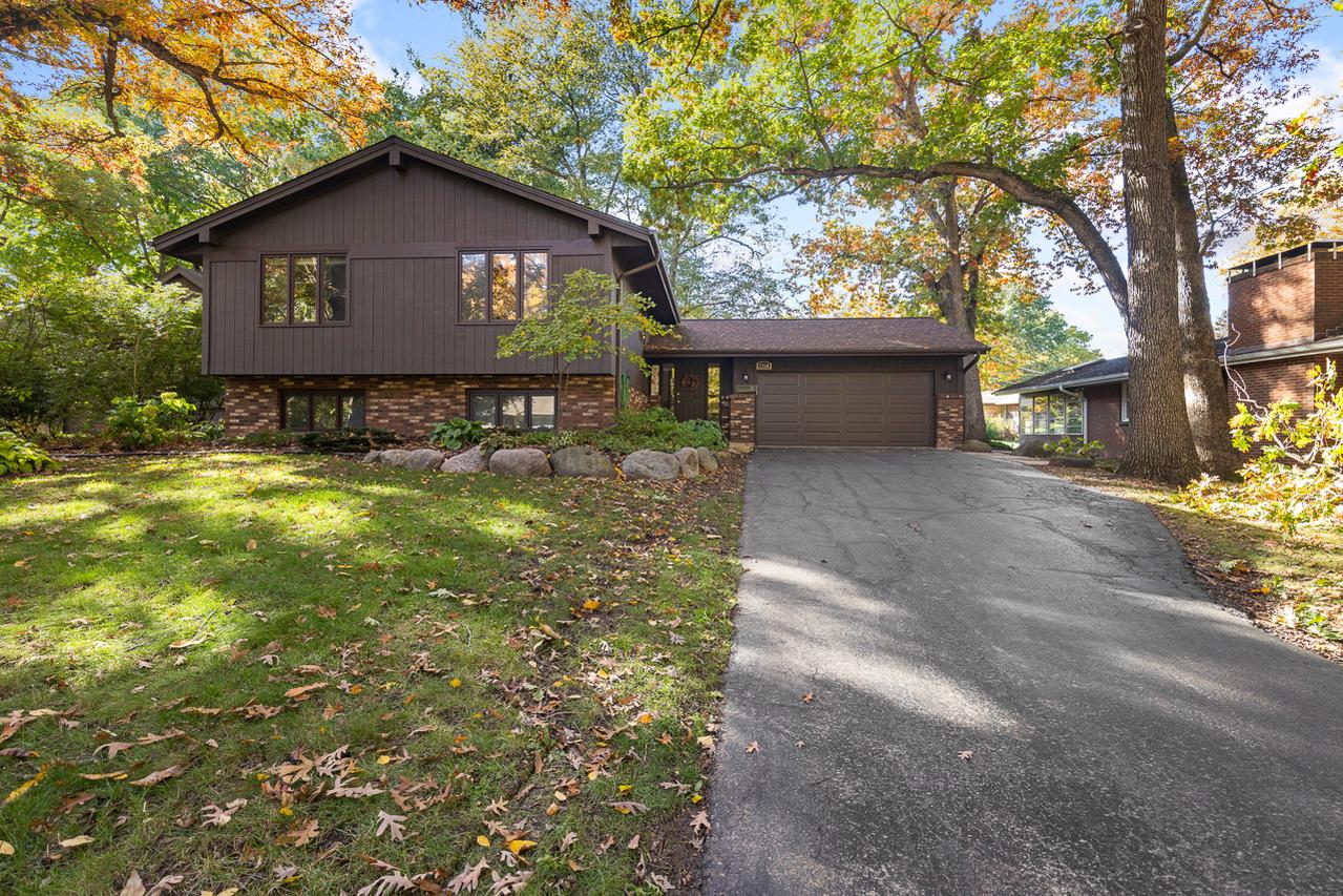 1710 Kings Hwy., Rockford, IL 61107