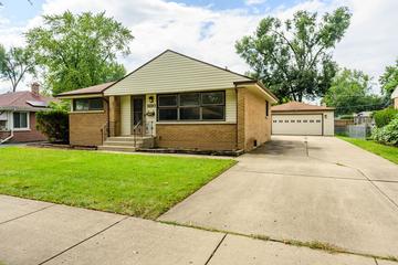 1130 Hiawatha Dr., Elgin, IL 60120