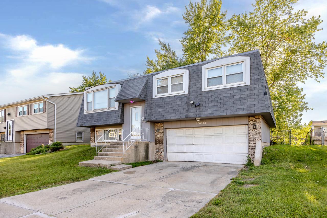 20012 Monterey Ave., Lynwood, IL 60411