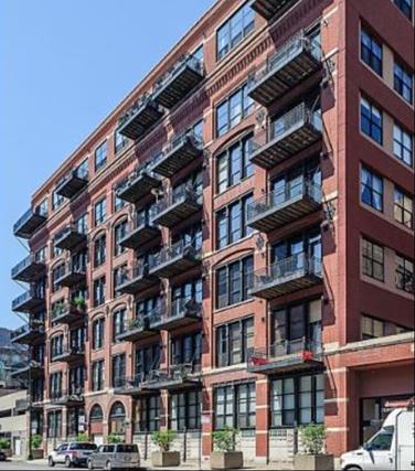 226 N Clinton St. #324, Chicago, IL 60661