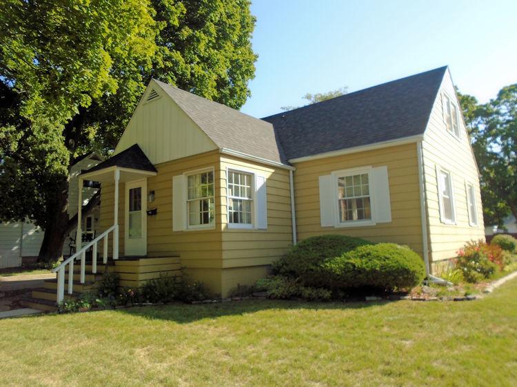 601 N 14th St., Rochelle, IL 61068