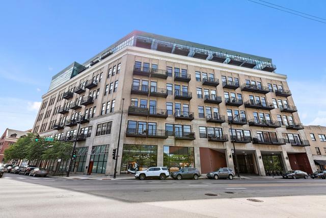 1645 W Ogden Ave. #813, Chicago, IL 60612