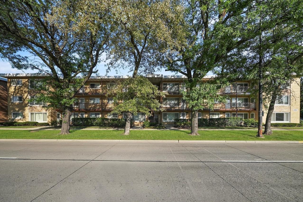 4911 N Harlem Ave. #3, Chicago, IL 60656