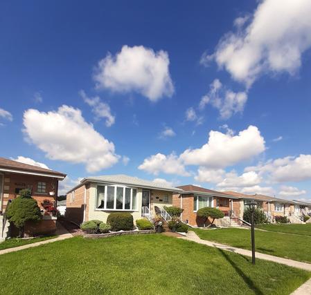 7724 Neenah Ave., Burbank, IL 60459