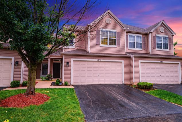 1052 Colonial Dr., Joliet, IL 60432