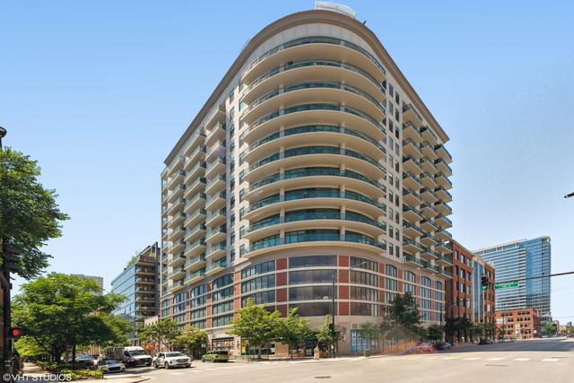 340 W Superior St. #902, Chicago, IL 60654