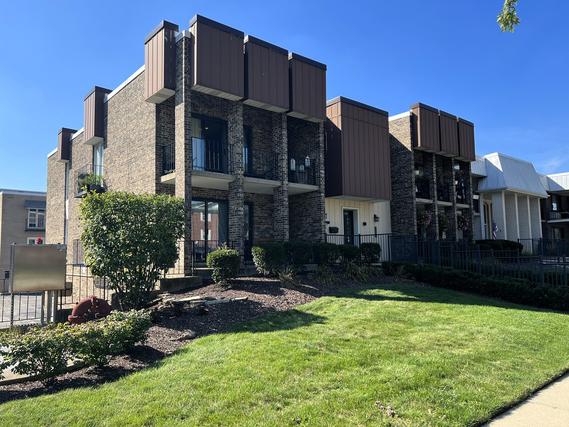 New Homes For Sale This Week That Attend Oak Lawn Comm High School: September 15th to September 21st