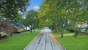 517 Hampton Ter., Libertyville, IL 60048