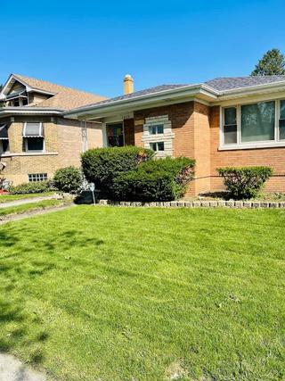 1015 23rd Ave., Bellwood, IL 60104