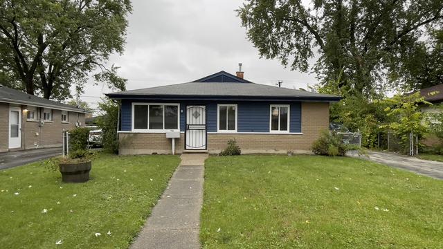 1322 Burnham Ave., Calumet City, IL 60409