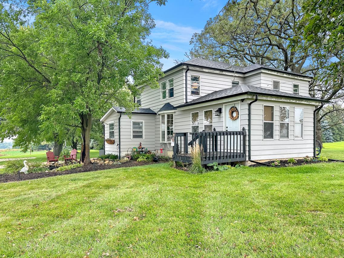 3494 Howlett Rd., Paw Paw, IL 61353