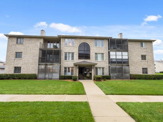 New Active Adult 55+ Homes For Sale in Crestwood: September 21st to September 27th