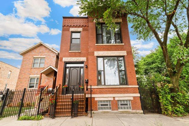 2717 W Adams St., Chicago, IL 60612