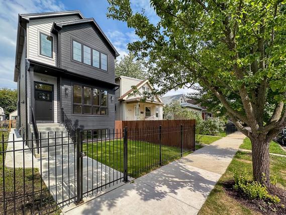 5140 W Carmen Ave., Chicago, IL 60630