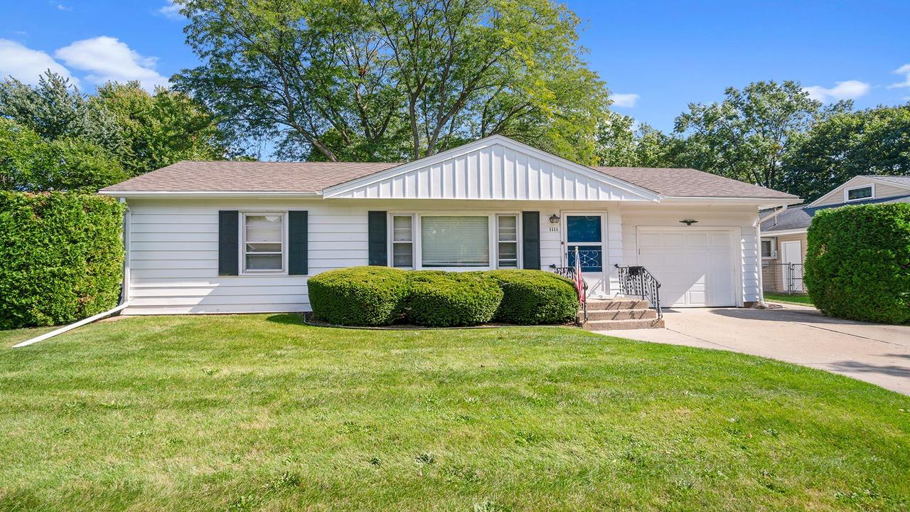 1111 Winthrop Ln., Rockford, IL 61107
