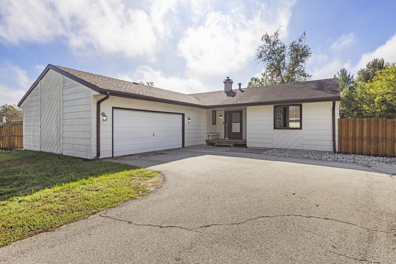 4031 Fairfax Rd., Roscoe, IL 61073